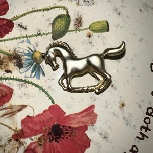 Elegant Gold Horse Figurine Pin